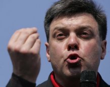Тягныбок хочет расстрелять министра Табачника за подготовку новой школьной программы 