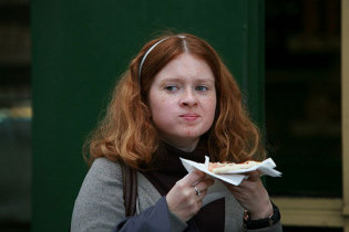 Екатерина Копанова обрезала волосы и набрала лишний вес ради "Крема"