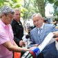 Футболісти ФК "Шахтар" намалювали емблему Донецька_7
