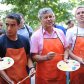 Футболісти ФК "Шахтар" намалювали емблему Донецька_13