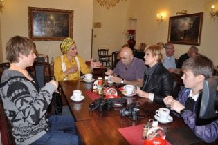 Катя Осадча провела один день у Празі зі співачкою Валерією
