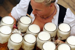 Вчені порекомендували поїти дітей пивом, щоб не стали алкоголіками