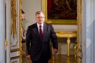 Коморовский: процесс примирения РФ и Польши будет нелегким