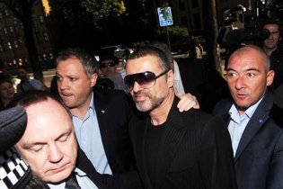 Джорджа Майкла покинув бойфренд через наркотики