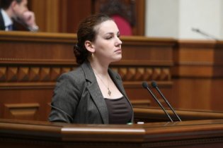 Депутат від НУНС Леся Оробець народила доньку