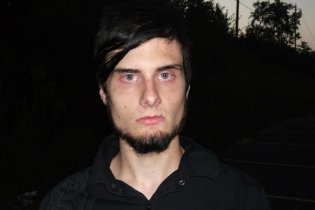 Американский подросток выжил после того, как его авто раскололось на три части