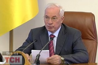 Азаров угрожает мэрам сделать с ними как с Черновецким