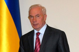 Кабмін ліквідує платні послуги при міністерствах
