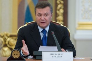 Янукович не відповів на питання про дружину Хорошковського