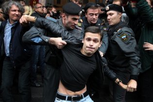 Нова влада Москви дозволила опозиції мітингувати