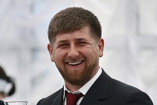 Кадиров звільнить кожного, хто зробить йому подарунок на день народження