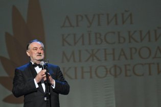 Богдана Ступку прооперували в Німеччині