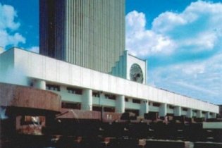 Офіційно: у бібліотеці Вернадського вибуху не було, але люди загинули