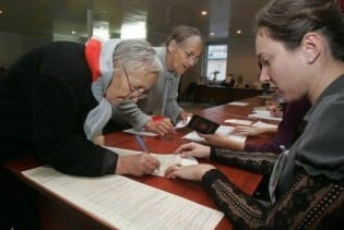 Дострокові вибори в Чорногорії виграє правляча коаліція