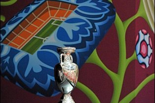 Колесніков: Кубок Європи з футболу треба повернути в Україну
