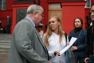 Половину студентов в вузах могут сделать бюджетниками