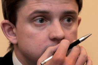 Київські чиновники дружно почали постити