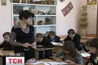 В украинских школах ввели поборы