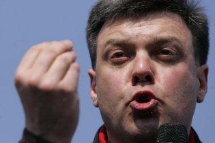 Тягнибок: Партию регионов инструктирует Путин