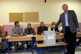 Турки поддержали изменения в конституцию, необходимые для вступления в ЕС