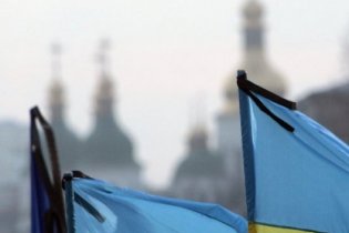 Прокуратура отказала Львову вывешивать на День победы траурные флаги