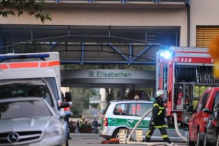 В Германии вооруженную женщину, ворвавшуюся в больницу, застрелила полиция