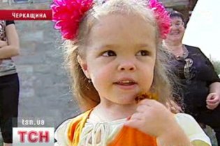В українській клініці допомагають вирости дітям-карликам