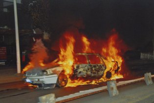 На Запоріжжі трирічна дівчинка згоріла в автомобілі