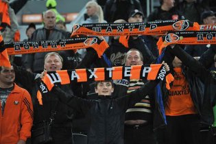 "Шахтер" победил "Металлист" в Харькове