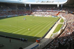 ПСЖ - "Карпаты" - 2:0. Париж не покорился Львову